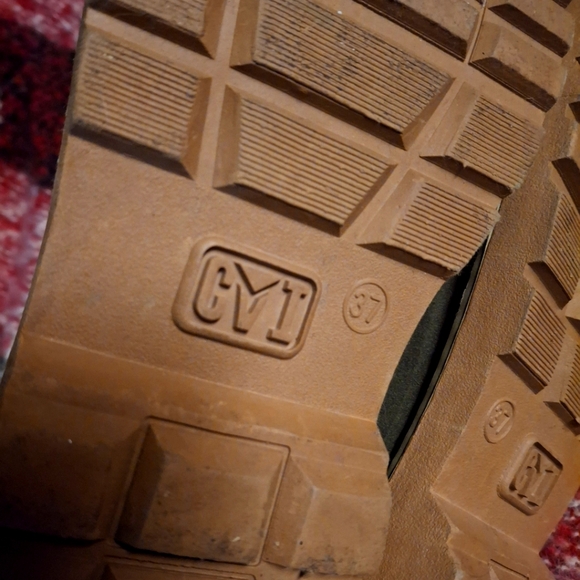 Lace Up GYI Boots - Picture 8 of 8